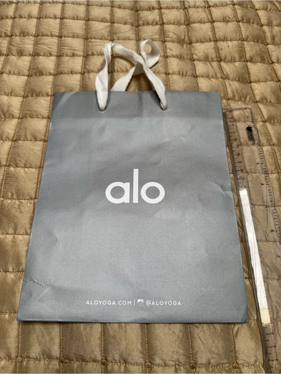 ALO Yoga Other - Alo Shopping Bag Gift Bag